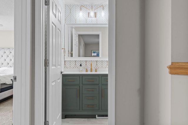 2504 Country View Drive, Northfield, MN 55057