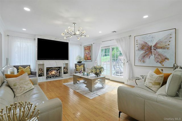8 Stark Court, New City, NY 10956