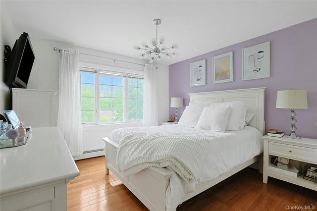 8 Stark Court, New City, NY 10956