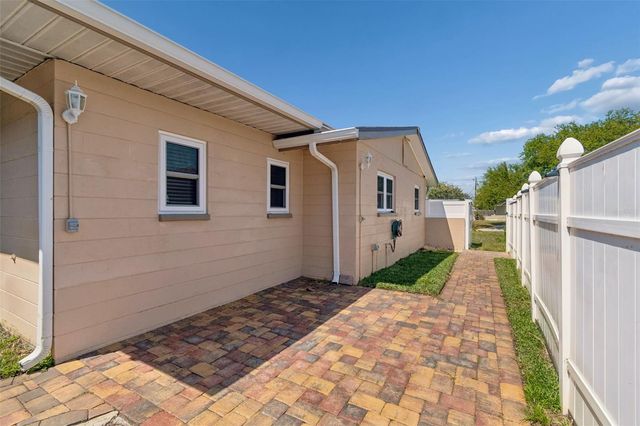 11670 81ST PLACE, Seminole, FL 33772