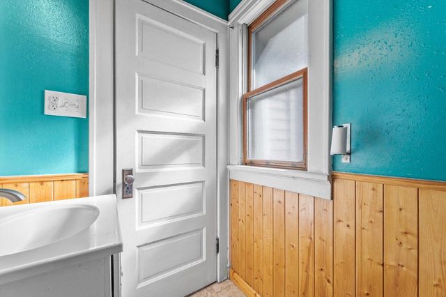 3137 S Pine AVENUE, Milwaukee, WI 53207