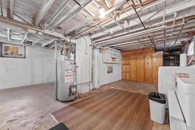 3137 S Pine AVENUE, Milwaukee, WI 53207