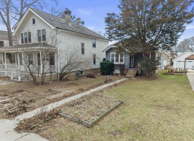 3137 S Pine AVENUE, Milwaukee, WI 53207