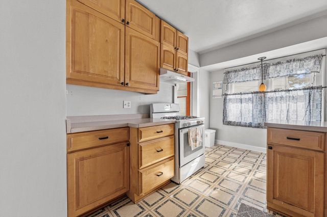 3137 S Pine AVENUE, Milwaukee, WI 53207