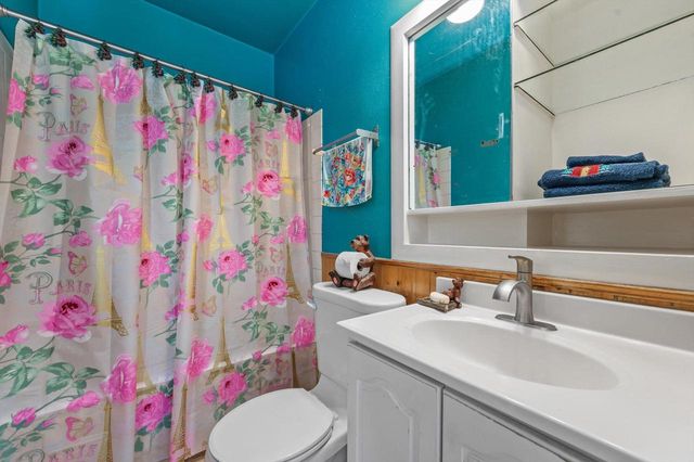 3137 S Pine AVENUE, Milwaukee, WI 53207