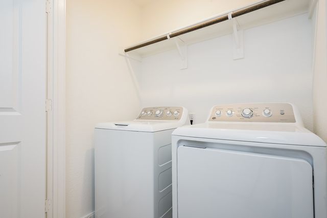 2749 Center Creek Lane, Fort Worth, TX 76108