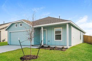 2749 Center Creek Lane, Fort Worth, TX 76108