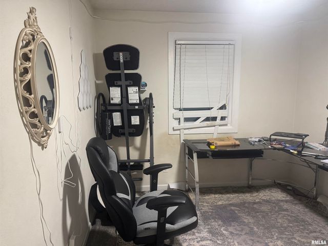 3407 W GRIMSON Avenue, Peoria, IL 61607