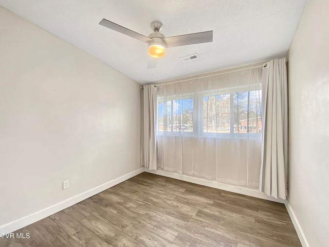 2315 Larkspur Drive, Johnson City, TN 37604