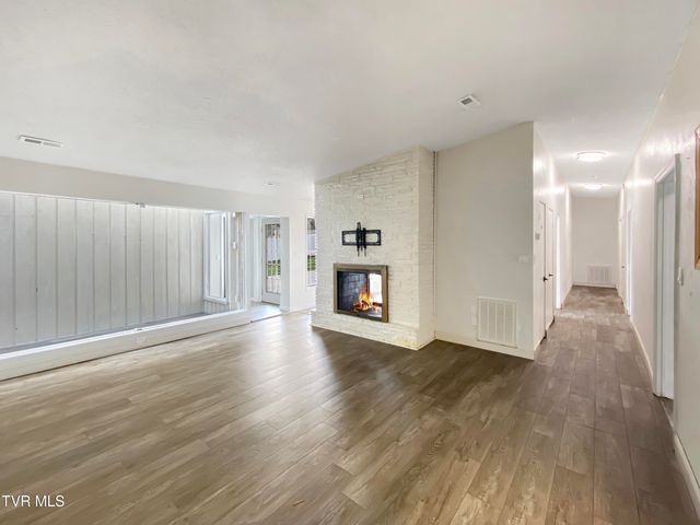 2315 Larkspur Drive, Johnson City, TN 37604