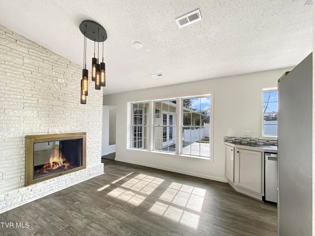 2315 Larkspur Drive, Johnson City, TN 37604