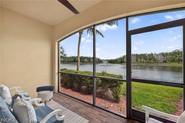 9584 Trevi CT 5214, Naples, FL 34113