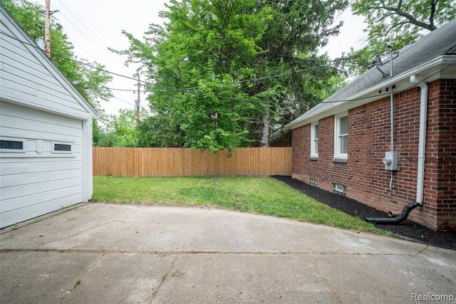 11611 Laing Street, Detroit, MI 48224