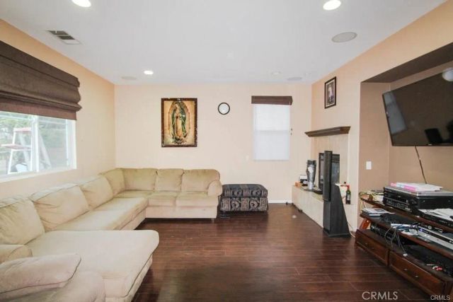 19914 Christopher, Saugus, CA 91350