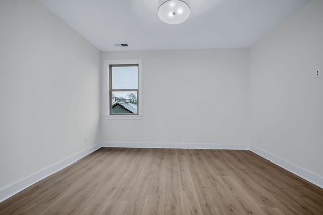 500 Eastboro Dr, Nashville, TN 37209