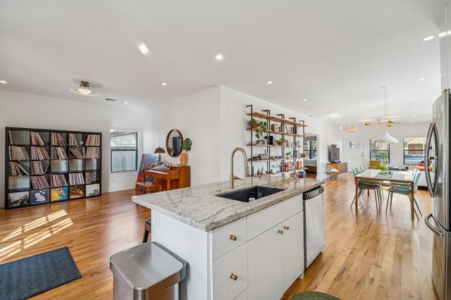 1915 Everett Street, Houston, TX 77009