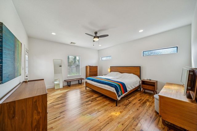 1915 Everett Street, Houston, TX 77009