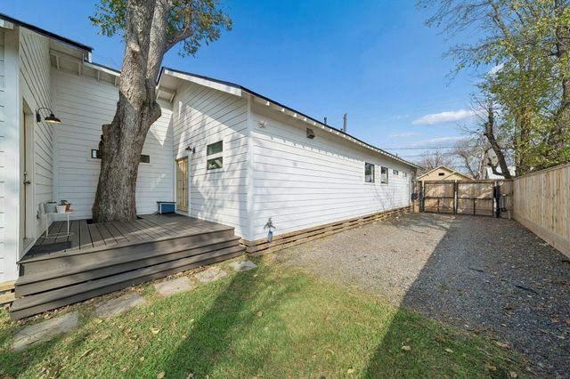 1915 Everett Street, Houston, TX 77009