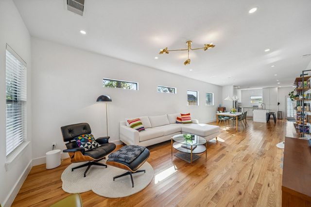 1915 Everett Street, Houston, TX 77009