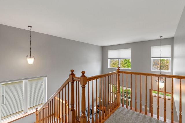 811 Singing Hills Drive, Volo, IL 60073