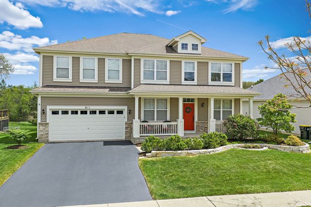 811 Singing Hills Drive, Volo, IL 60073