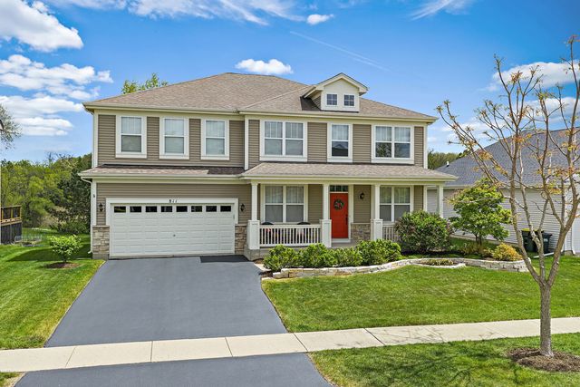 811 Singing Hills Drive, Volo, IL 60073