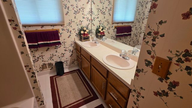 34565 Ann Arbor Trail, Livonia City, MI 48150