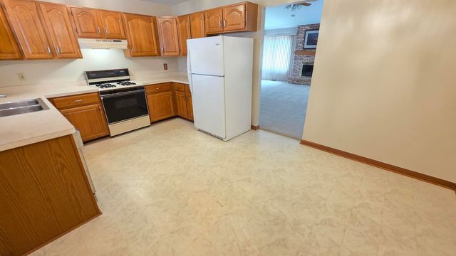 34565 Ann Arbor Trail, Livonia City, MI 48150