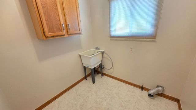 34565 Ann Arbor Trail, Livonia City, MI 48150