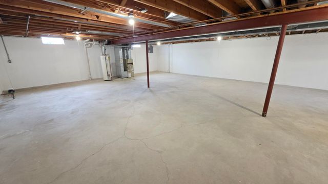 34565 Ann Arbor Trail, Livonia City, MI 48150