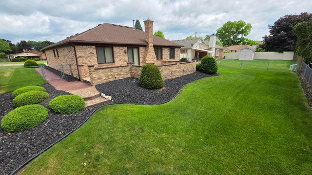 34565 Ann Arbor Trail, Livonia City, MI 48150