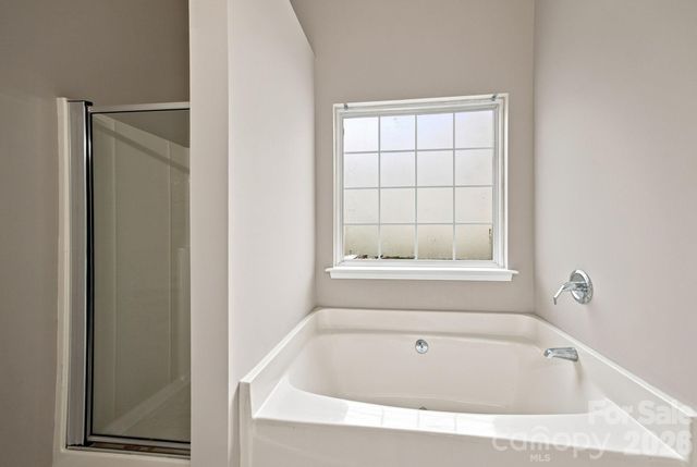 7632 Free Bird Avenue, Charlotte, NC 28216