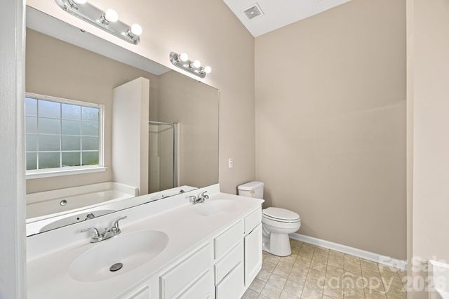 7632 Free Bird Avenue, Charlotte, NC 28216