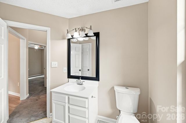 7632 Free Bird Avenue, Charlotte, NC 28216
