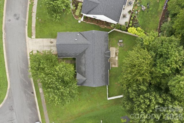 7632 Free Bird Avenue, Charlotte, NC 28216