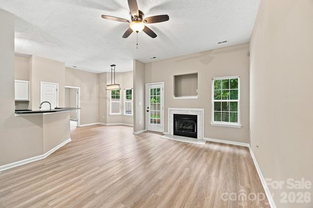 7632 Free Bird Avenue, Charlotte, NC 28216
