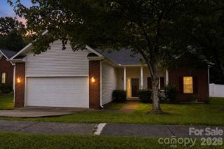 7632 Free Bird Avenue, Charlotte, NC 28216