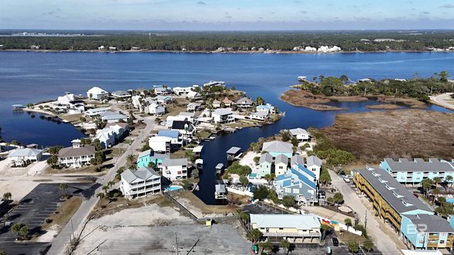 809 W Beach Boulevard P-202, Gulf Shores, AL 36542