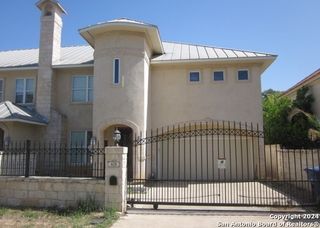 628 ira lee, San Antonio, TX 78218