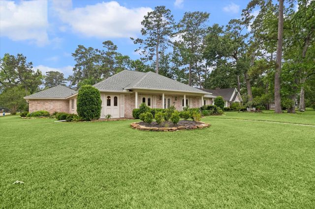 1926 Twin Springs, Kingwood, TX 77339