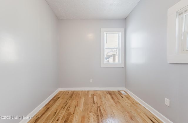 2639 Greenwood Ave, Louisville, KY 40211