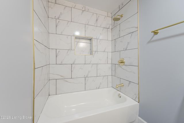 2639 Greenwood Ave, Louisville, KY 40211