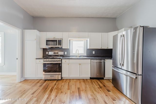 2639 Greenwood Ave, Louisville, KY 40211