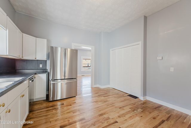 2639 Greenwood Ave, Louisville, KY 40211