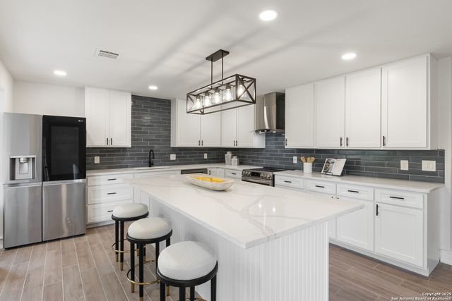 123 E Brandon Dr, San Antonio, TX 78209