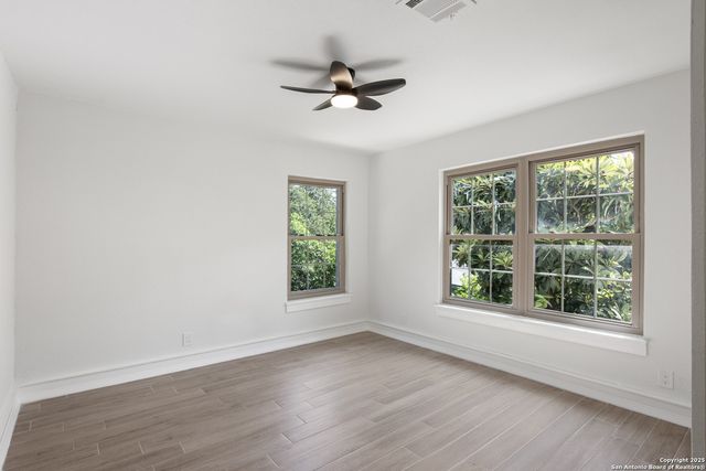 123 E Brandon Dr, San Antonio, TX 78209