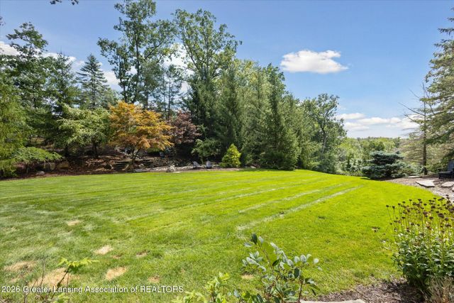 2471 Overglen Court, East Lansing, MI 48823