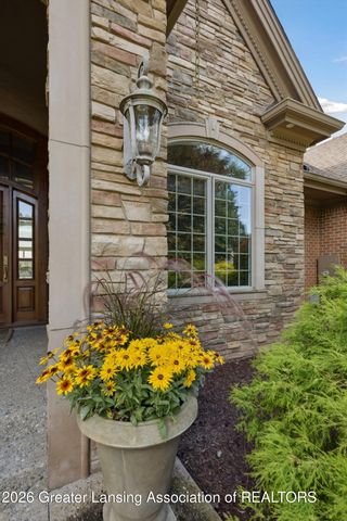 2471 Overglen Court, East Lansing, MI 48823