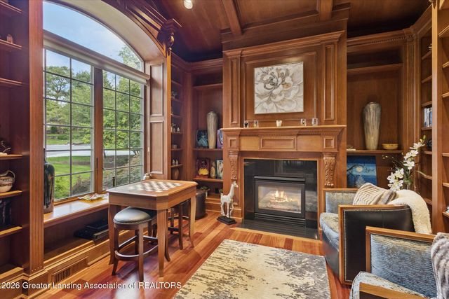 2471 Overglen Court, East Lansing, MI 48823