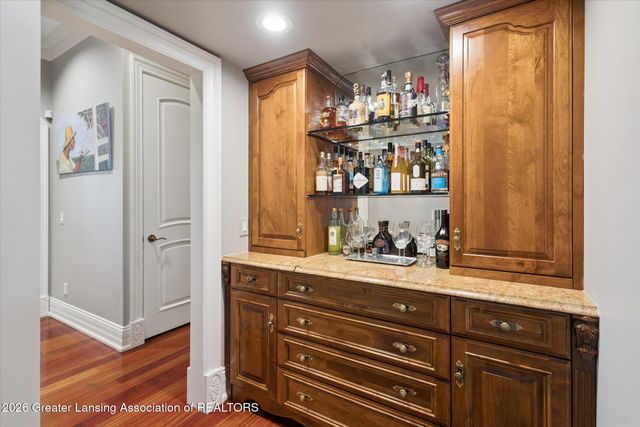 2471 Overglen Court, East Lansing, MI 48823